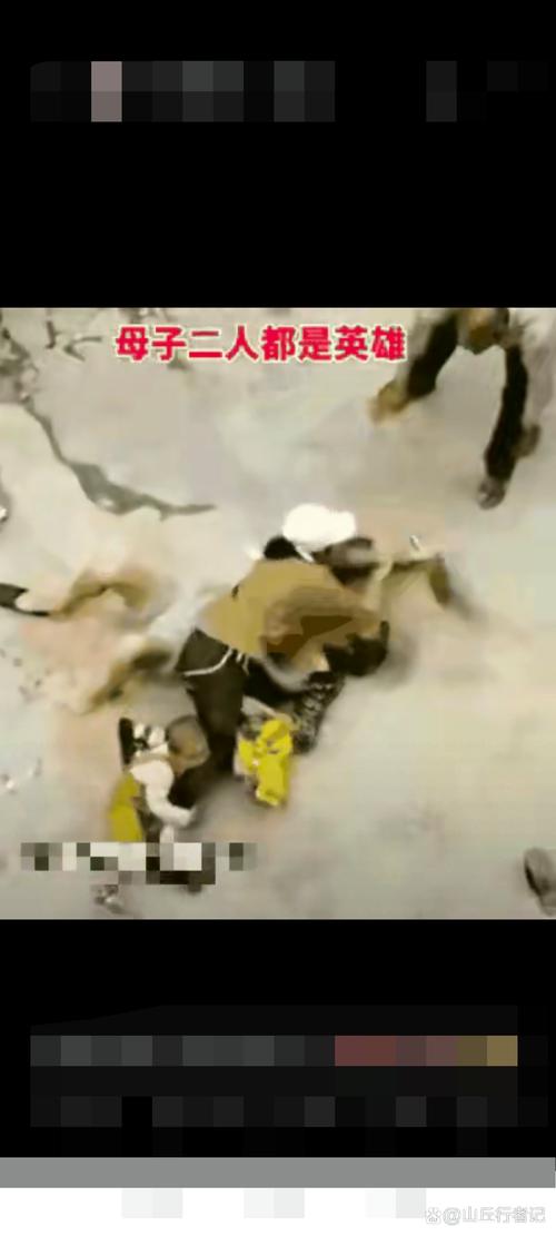 男孩当街杀8旬老妇,男孩当街杀8旬老妇视频