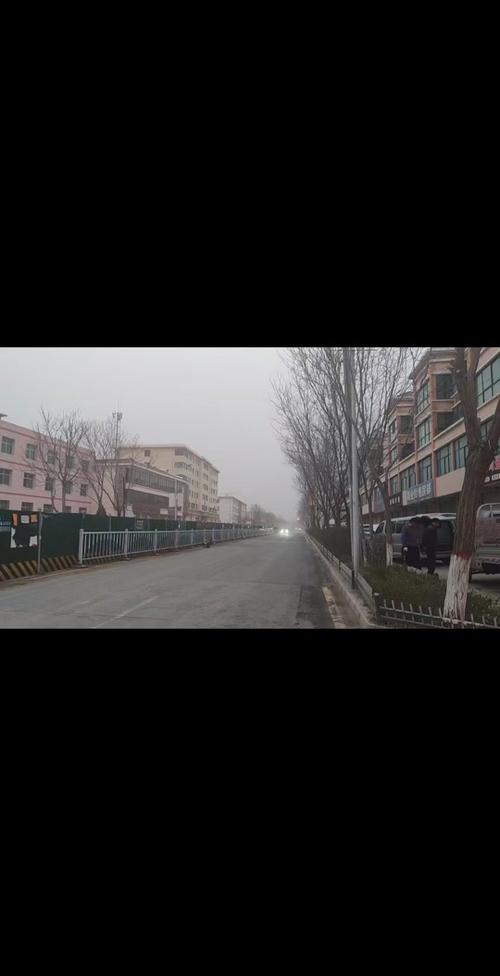澳彩图库资料心水图片大全:兰州大风自行车起飞